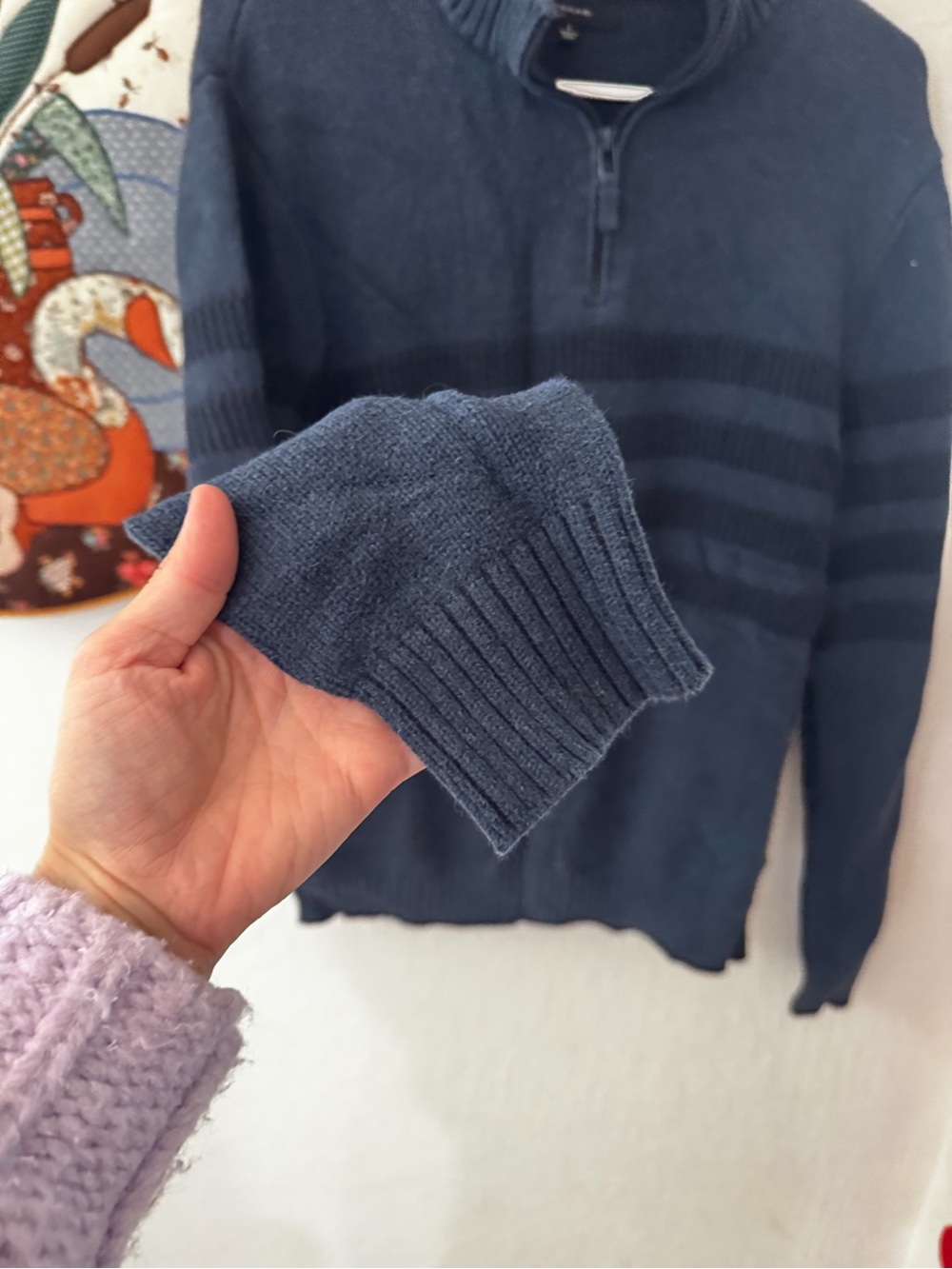 Tahari Men’s navy blue striped Henley sweater large - Picture 3 of 6